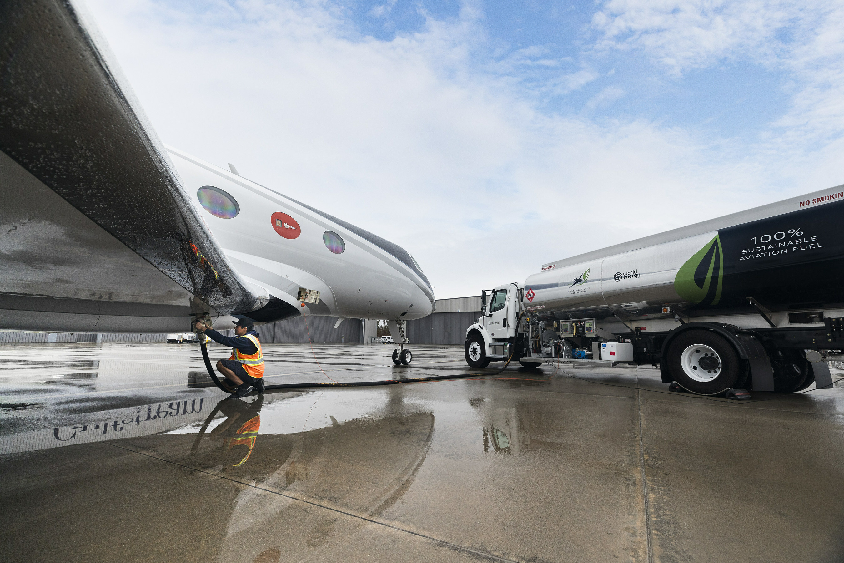 photo of a plane refueling