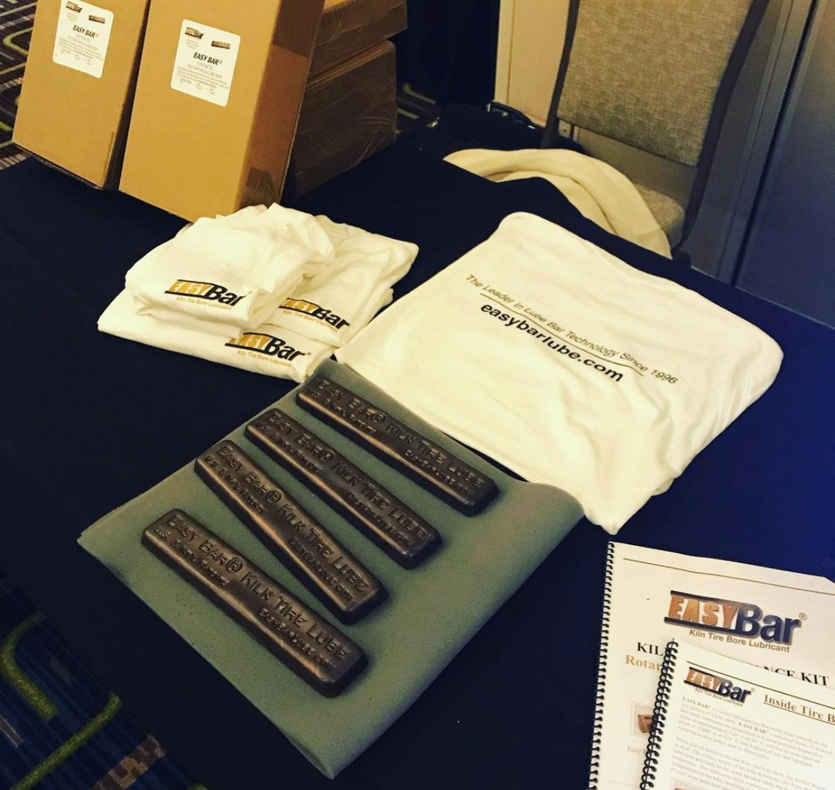 easy bar company at a tradeshow presenting their product